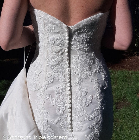 Demetrios Wedding Dress Size 8 - Picture 3 of 8